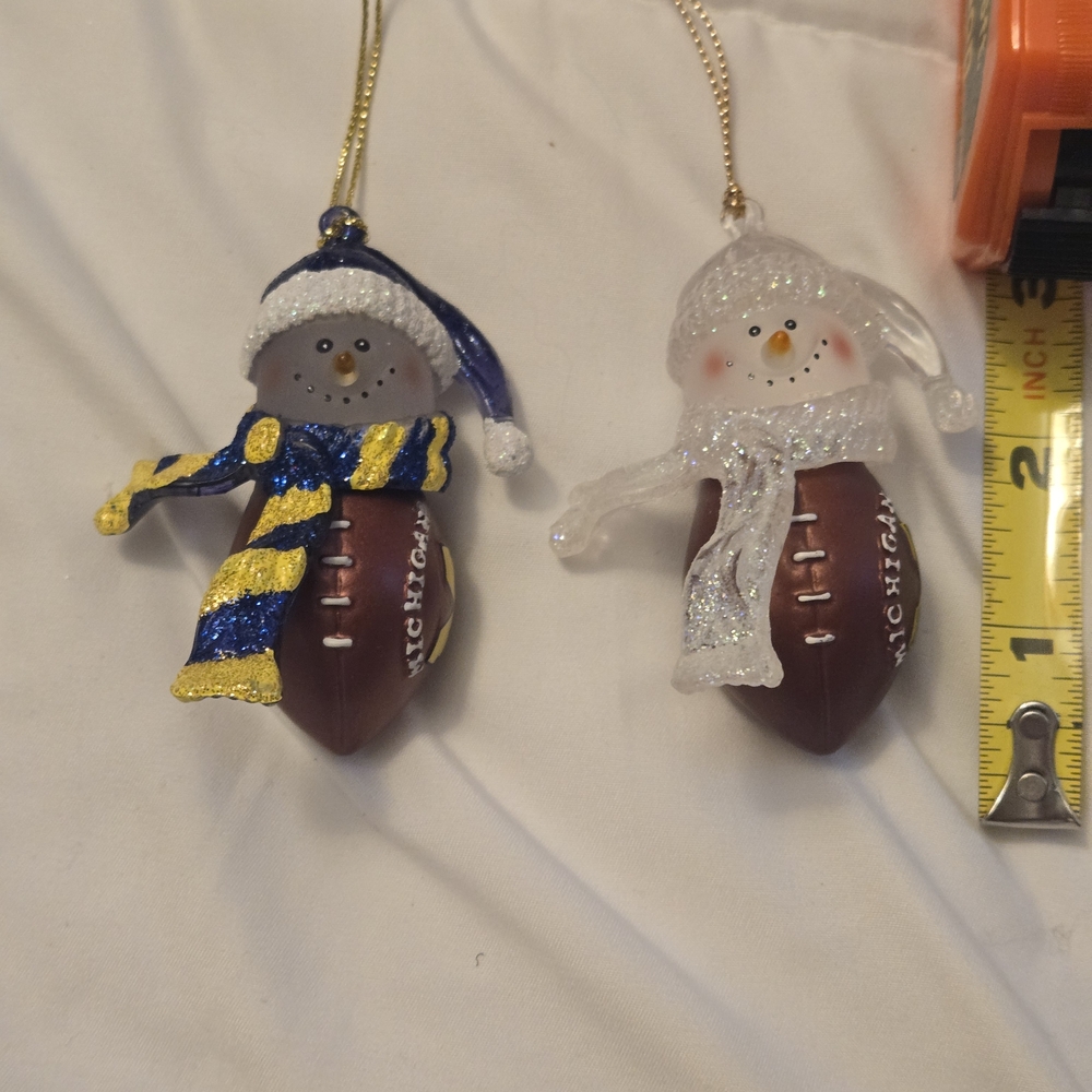 Set Of 2 NWOT University Of Michigan Glass Christmas Ornaments